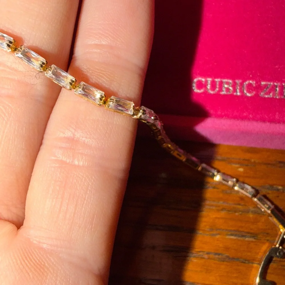 Danecraft Gold-Plated Cubic Zirconia Tennis Bracelet – New in Box - Picture 3 of 4